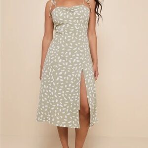 Lulu’s Green Tie Dress